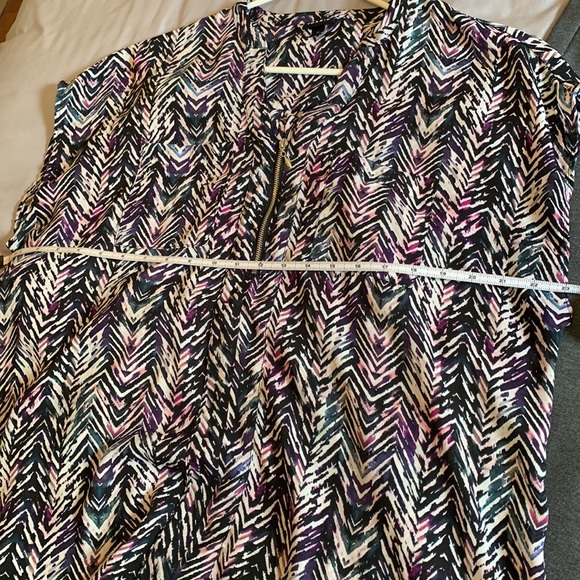 Patterned blouse - Picture 9 of 11